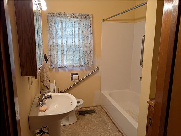 2nd image of 36 Helen Ave