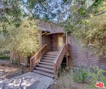 1086 Hillcrest Dr, Cambria, CA, 93428