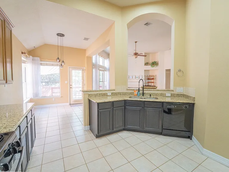1108 Antelope Rdg — Photo 17