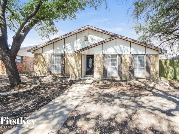 2617 Branch Oaks Dr, Garland, TX 75043
