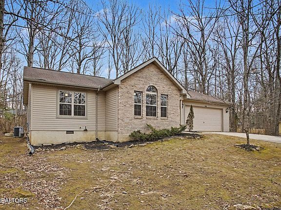 2nd image of 119 Anglewood Dr