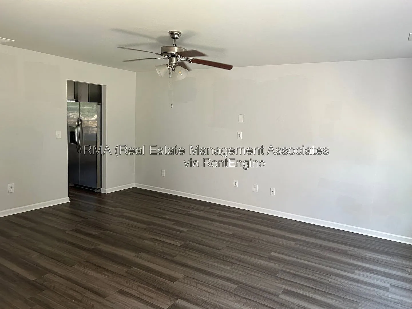 3 bed, 2.5 bath, 1240 sqft, $1,600 — Photo 2