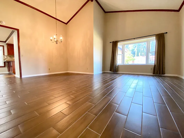 23527 Gold Nugget Ave — Photo 3