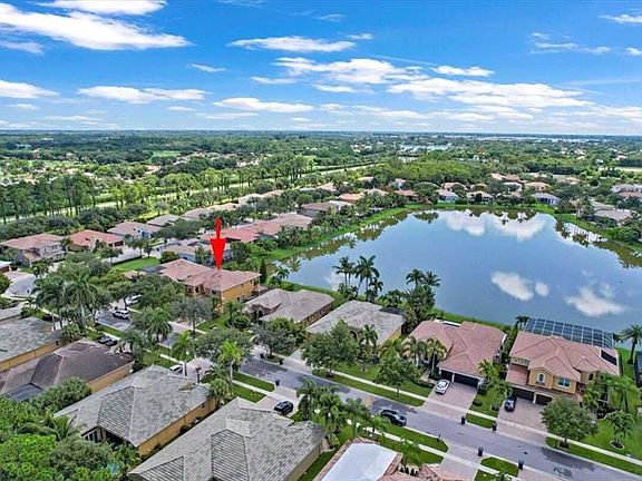 5th image of 10626 Oak Meadow Ln