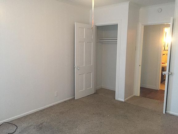 5th image of 321 Norton St