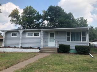 2611 Cedar St, Davenport, IA 52804