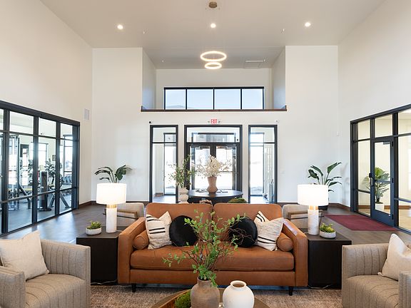 2nd image of 1965 Home Valley Dr #2X2B