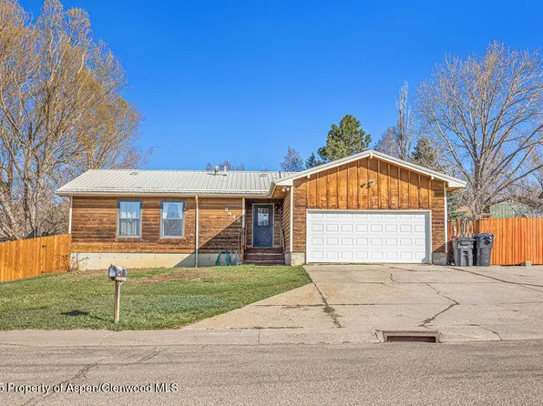 3445 Ridgeview Rd, Craig, CO 81625