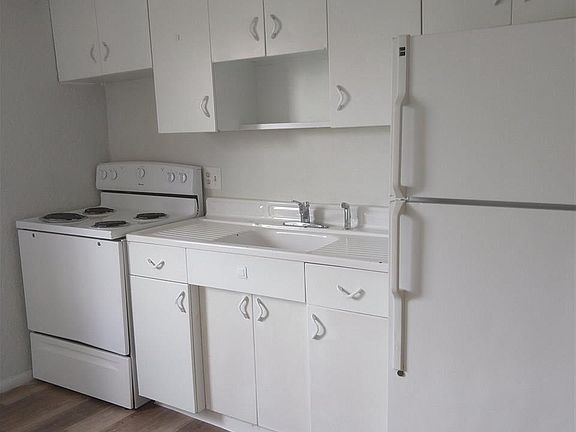 5th image of 730 W 25th St Unit A-b