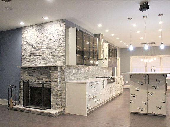 3rd image of 11540 Jenyglenn Dr