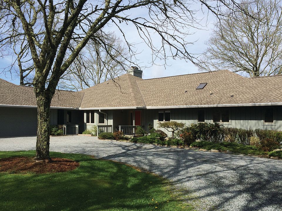 1st image of 427 Red Fox Dr
