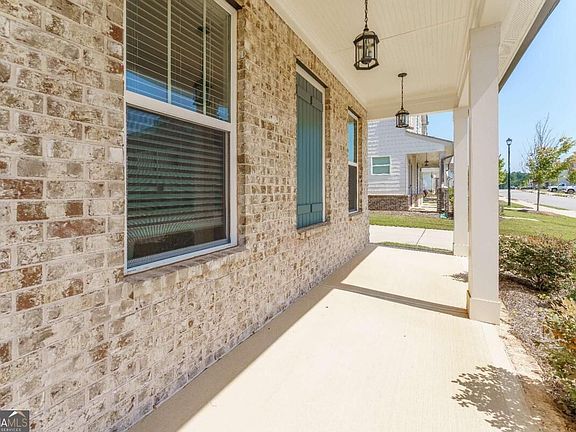 4th image of 4230 Easter Lily Ave