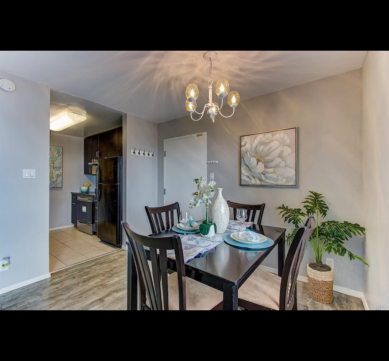 2 bed, 929 sqft, $2,650 — Photo 4