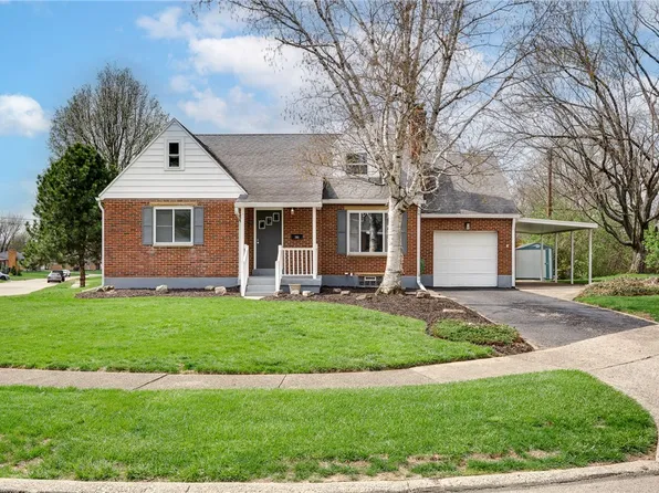 701 Storms Cir, Dayton, OH 45429