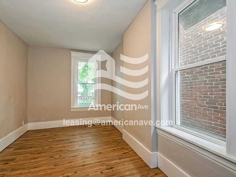 552737_006_dining_room_13865074.jpg