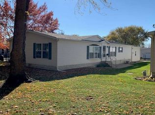 335 Elder Ln, Belvidere, IL 61008