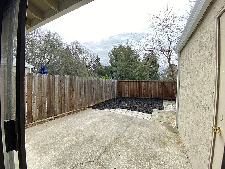 Adobe Creek Apartments — Photo 22