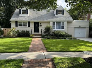 762 Nightingale Rd, West Hempstead, NY 11552