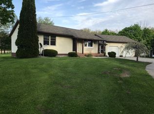 519 Oak Hill Dr, Sebewaing, MI 48759