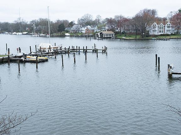 4th image of 2 Spa Creek Lndg Unit B1