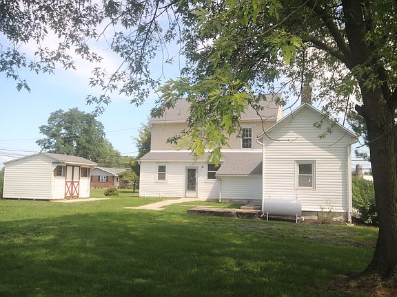 3rd image of 2444 Moselem Springs Rd