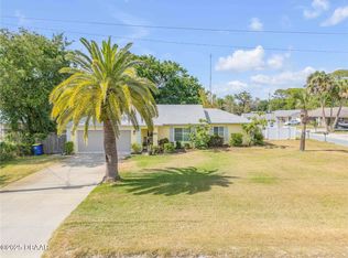 995 16th St, Edgewater, FL 32132