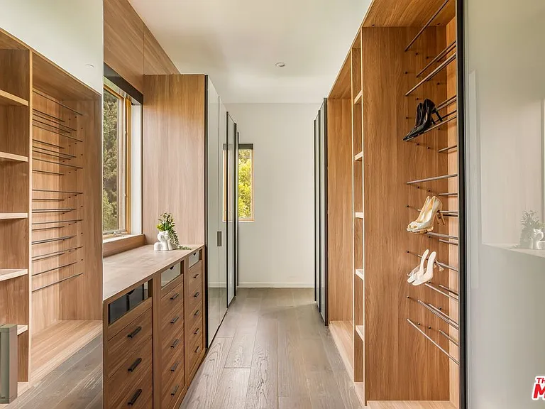 12443 W Sunset Blvd — Photo 18