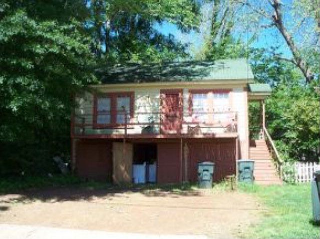 2nd image of 622A Price St