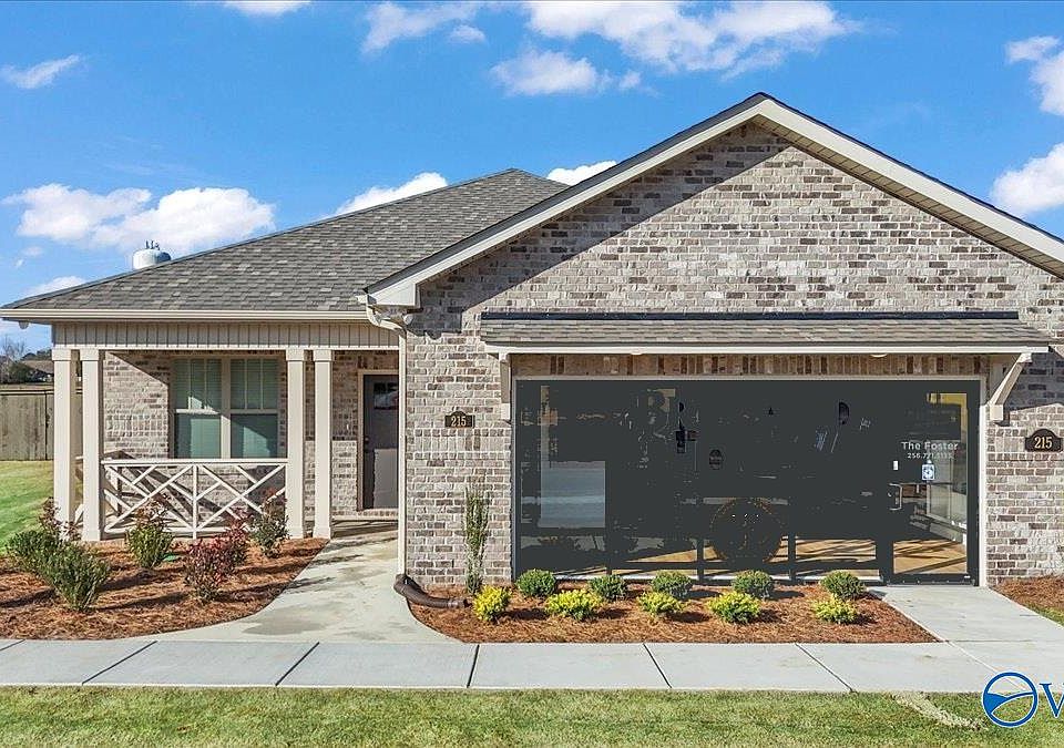 1st image of 215 Emma Cir