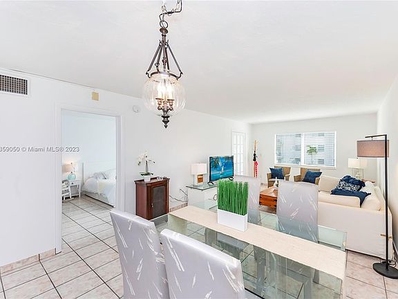 3rd image of 200 Galen Dr APT 203