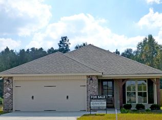 124 Hawthorne Dr, Hattiesburg, MS 39402