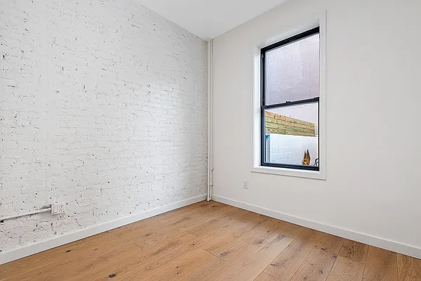 Rented by Nolita Group | media 11