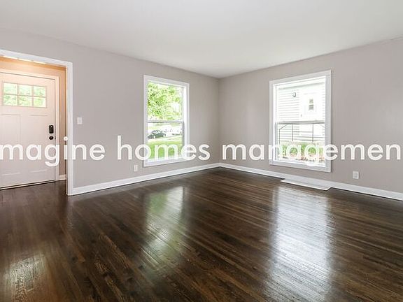 5th image of 1410 Lake St NE #1410