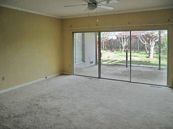4th image of 5278 Larchwood Dr
