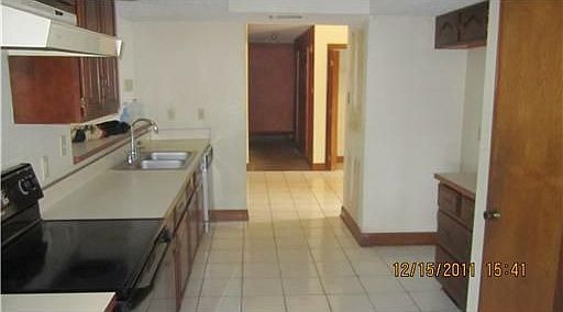 4th image of 2 Millwood Ct