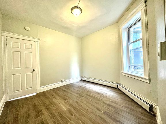 2nd image of 7 East St APT 1