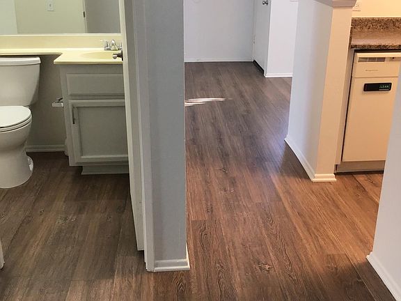 4th image of 537 W Broadway #202