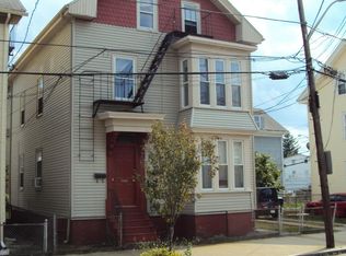 86 Bernon St #2, Providence, RI 02908