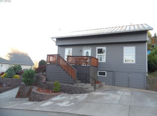 93744 Adams Ln, Coos Bay, OR 97420