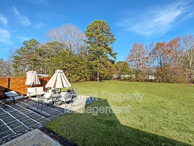 102 Longview Ter — Photo 25