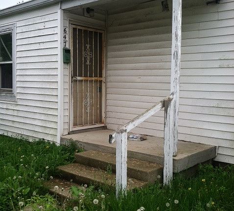 5th image of 647 Dayton Ave