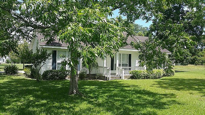1st image of 513 Pauline Ave