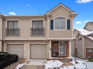 50436 Beechwood Ct, Plymouth, MI 48170