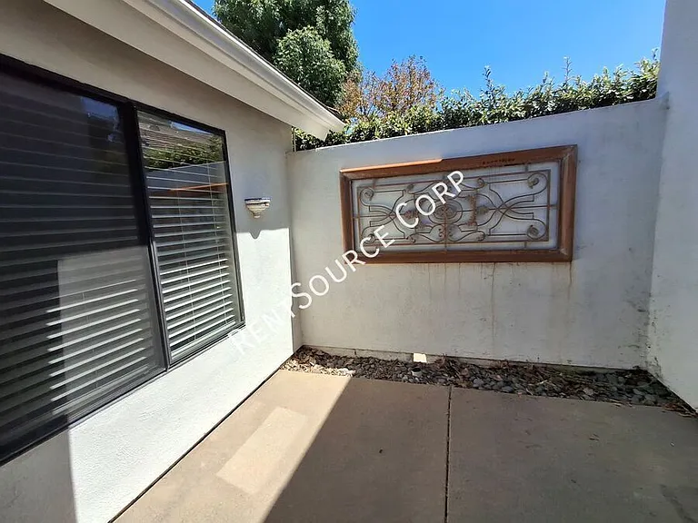 23902 Ranney House Ct — Photo 14