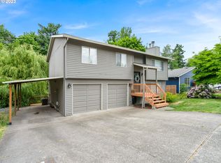 185 Crestwood St, Fairview, OR 97024