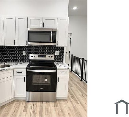 2nd image of 1924 68th Ave Floor 2