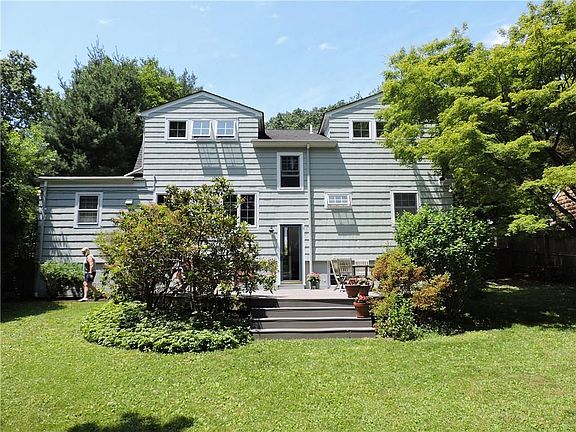 2nd image of 14 Woodlawn Ave