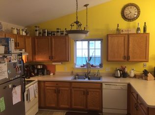 3176 Perry Ct, Grand Blanc, MI 48439