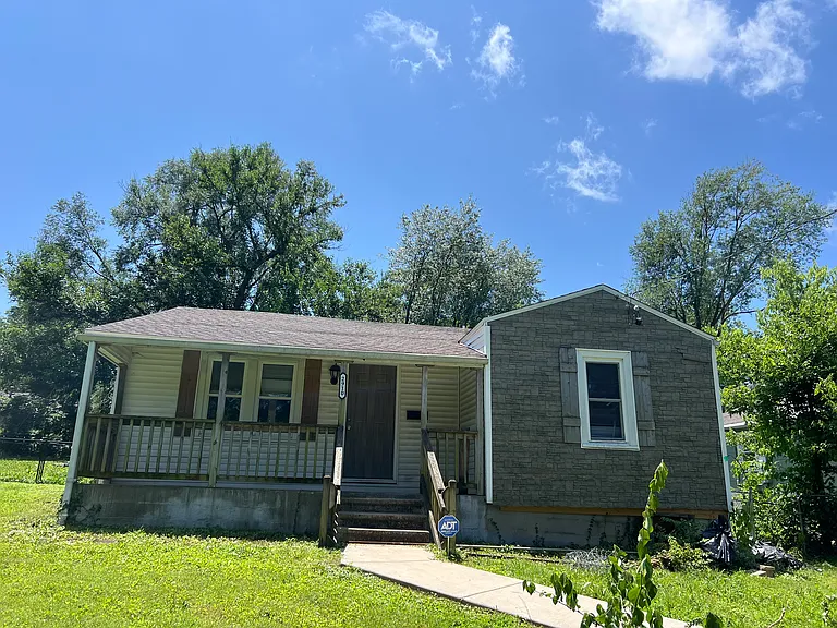 2910 W Harrison St — Photo 11