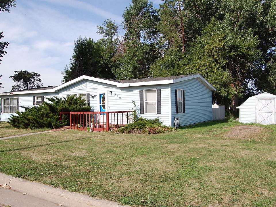 1st image of 320 Oak Ave